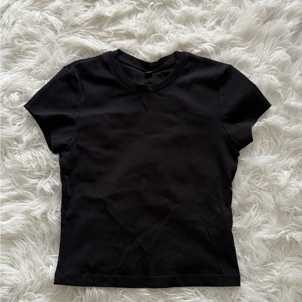Uniqlo Black Fitted Short Sleeve T-Shirt